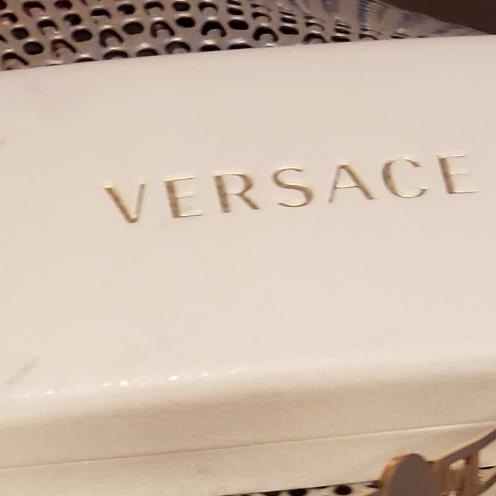 Gradient black polarized sunglasses